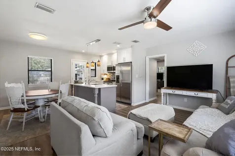 306 Brunswick Road Jacksonville FL 32216