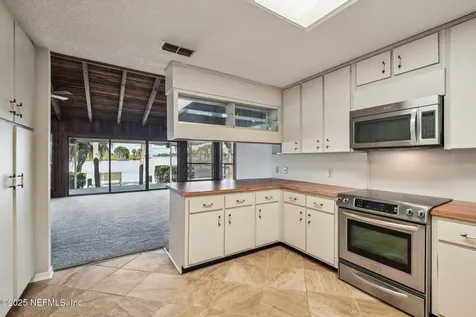 5055 Sanibel Drive Jacksonville FL 32210