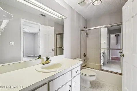 5055 Sanibel Drive Jacksonville FL 32210