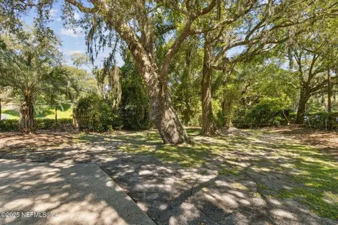 2477 Sadler Road Fernandina Beach FL 32034