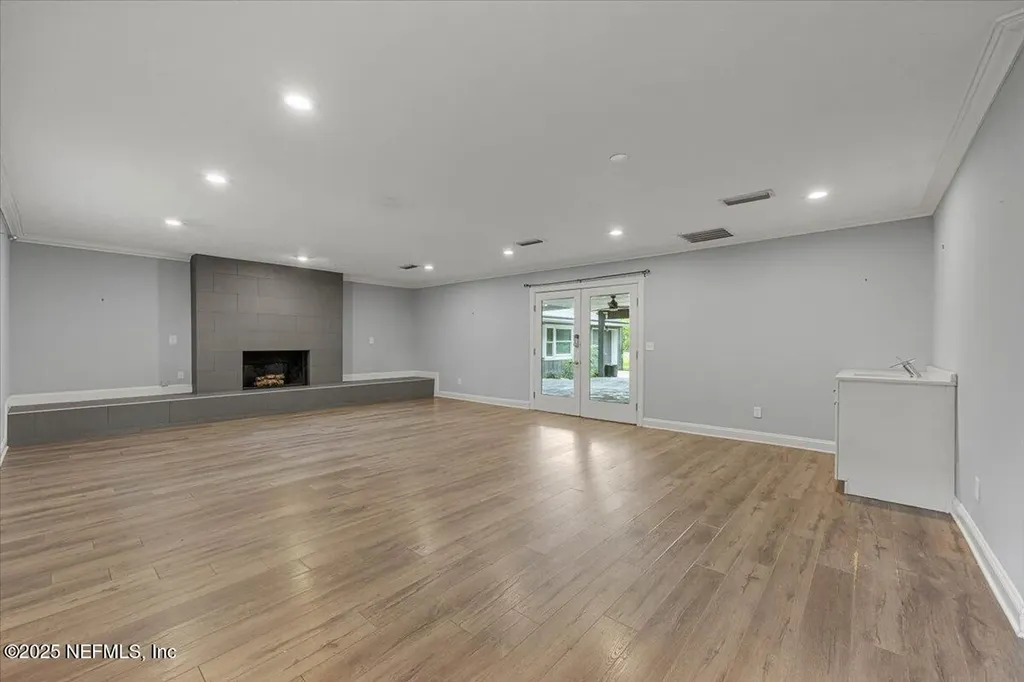 1140 Hickman Road Jacksonville FL 32216