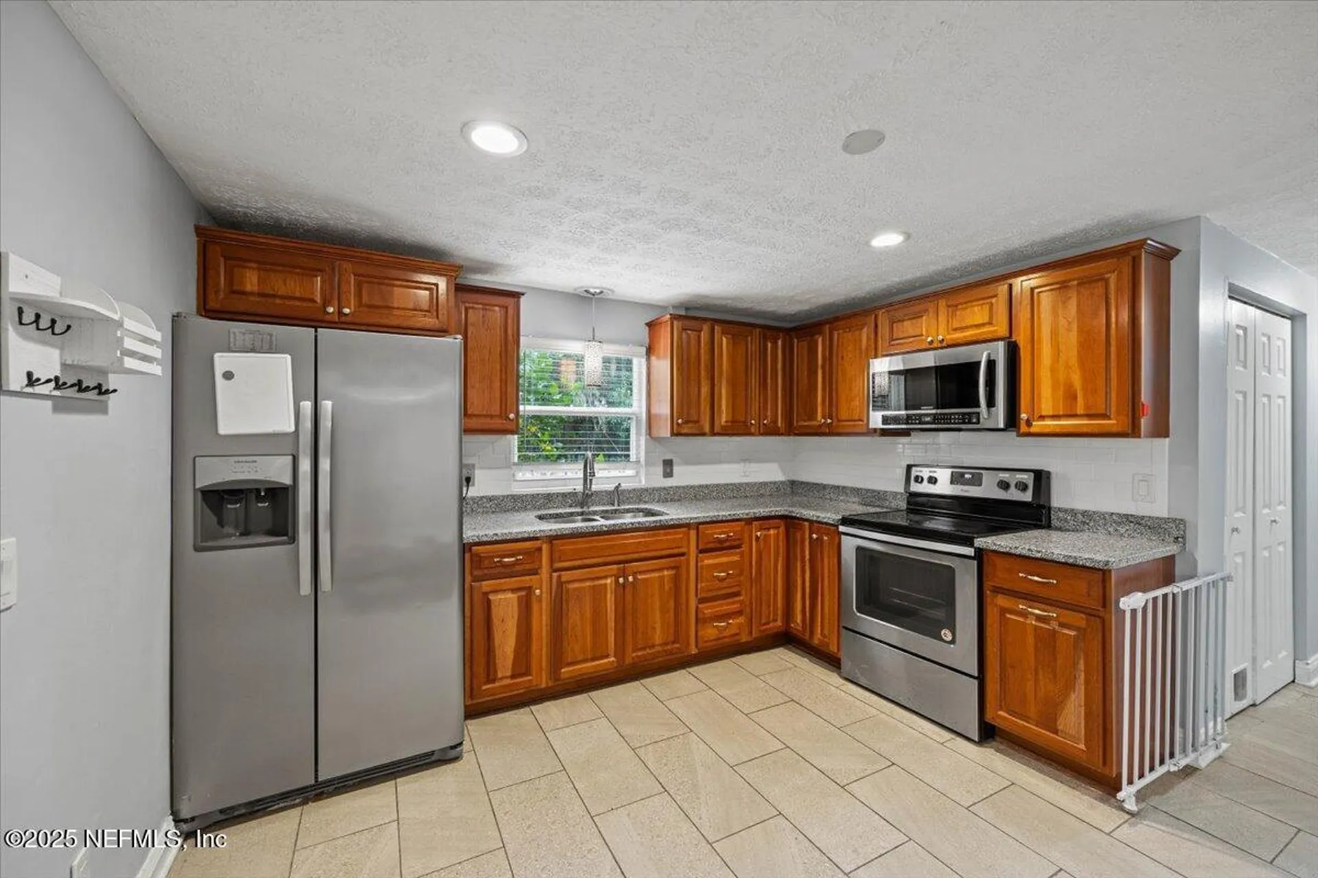 1140 Hickman Road Jacksonville FL 32216