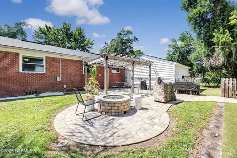 4579 Birchwood Avenue Jacksonville FL 32207