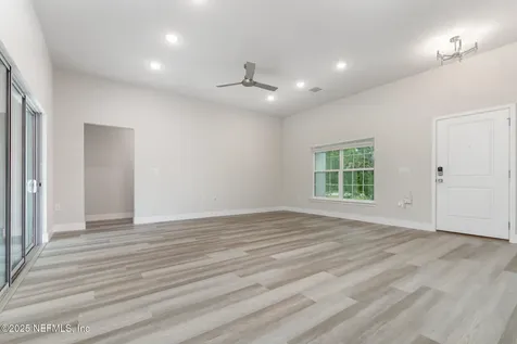 4 Pine Croft Lane Palm Coast FL 32164