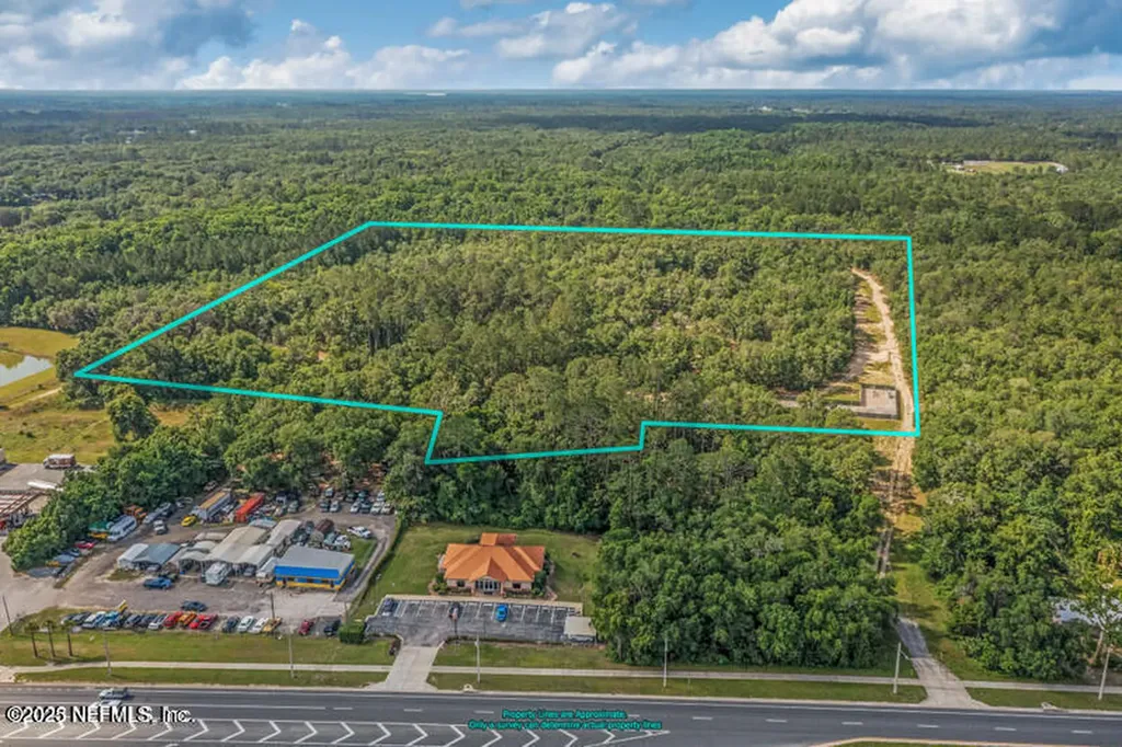 1125 State Road 20 Interlachen FL 32148