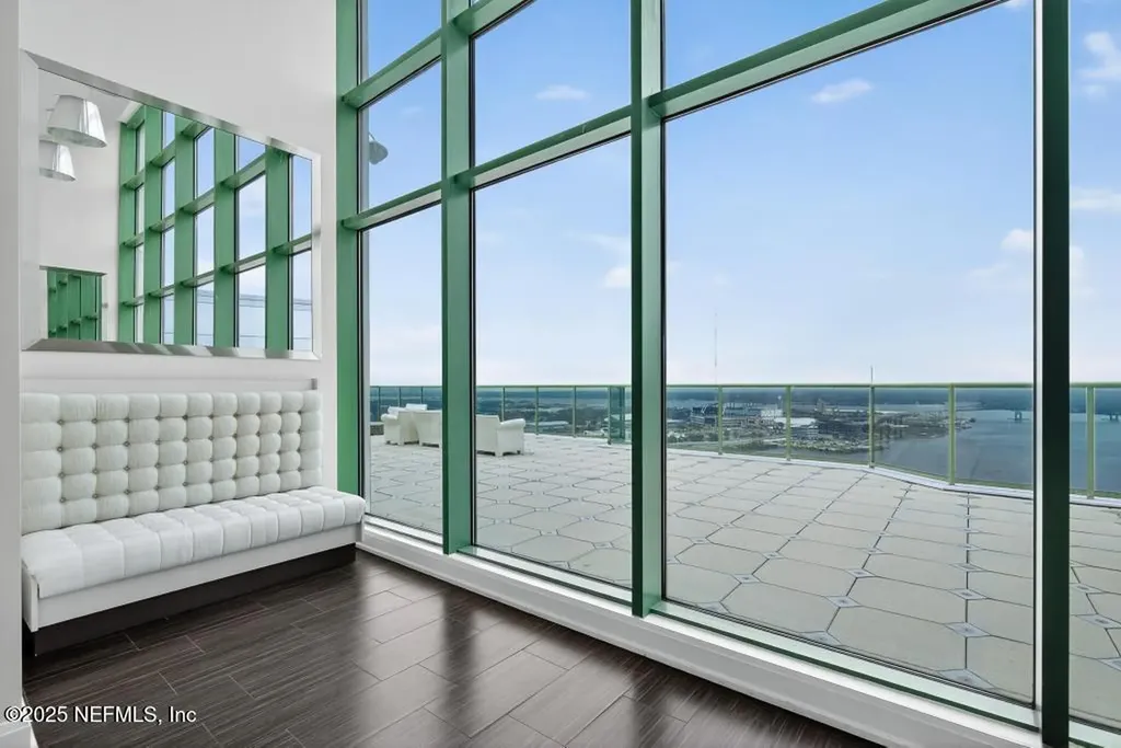 1431 Riverplace Boulevard Jacksonville FL 32207
