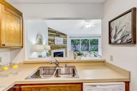 3554 Villa Place Jacksonville FL 32277