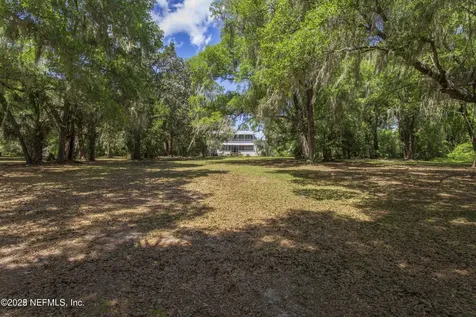 103 Beacon Street Interlachen FL 32148