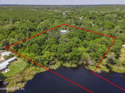 103 Beacon Street Interlachen FL 32148