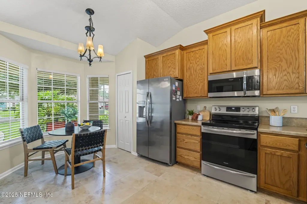 2734 Royal Pointe Drive Green Cove Springs FL 32043