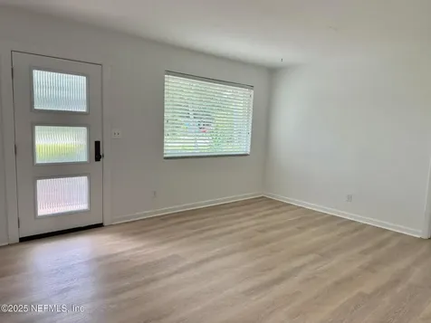 3859 Via De La Reina Jacksonville FL 32217