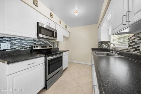 6066 Shakespeare Drive Jacksonville FL 32244
