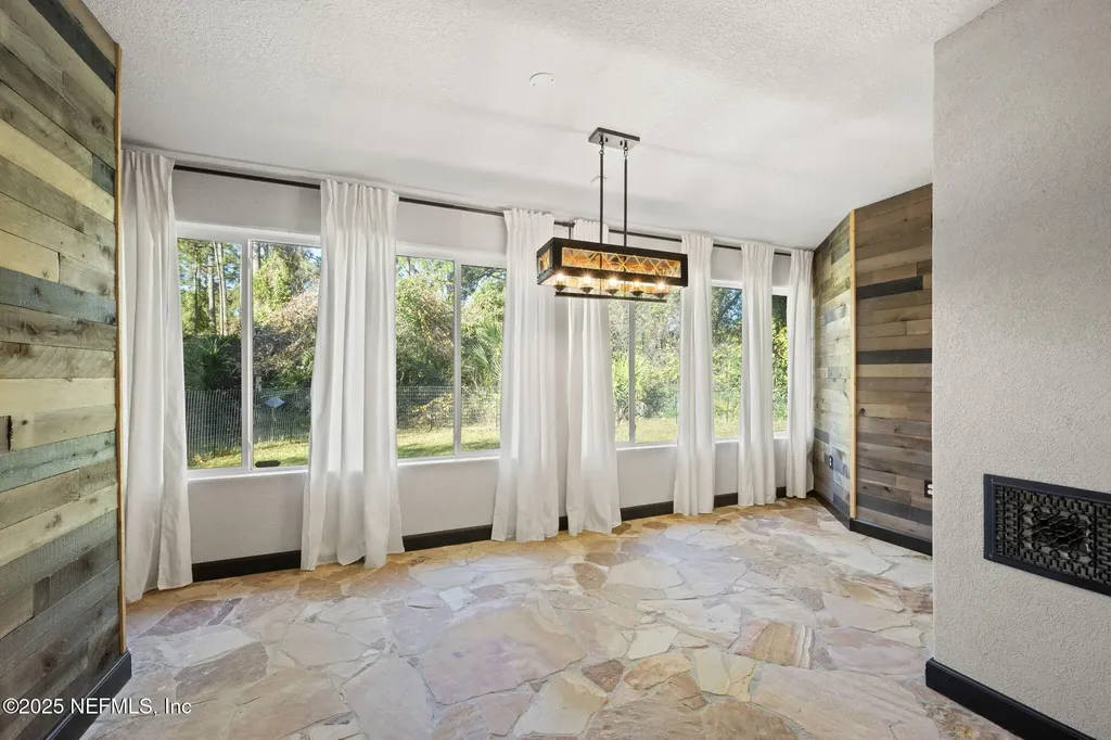6801 E Seacove Avenue St. Augustine FL 32086