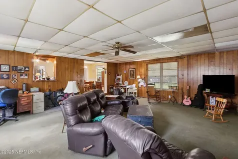 7045 Bonnie Brae Lane Jacksonville FL 32210