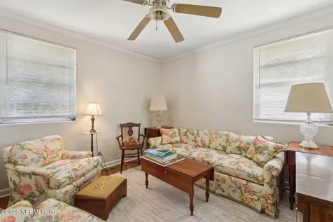 7045 Bonnie Brae Lane Jacksonville FL 32210