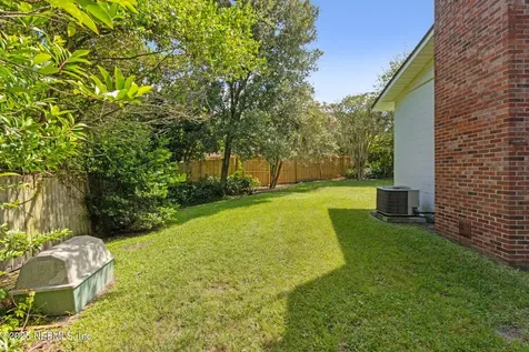 7045 Bonnie Brae Lane Jacksonville FL 32210