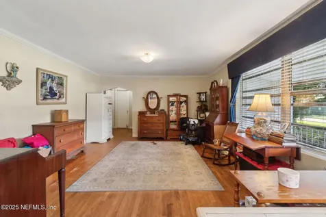 7045 Bonnie Brae Lane Jacksonville FL 32210