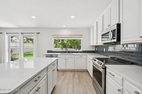 305 Carriage Hill Court St. Johns FL 32259