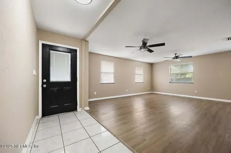 252 Spring Forest Avenue Jacksonville FL 32216