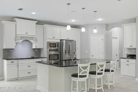 96072 Breezeway Court Yulee FL 32097