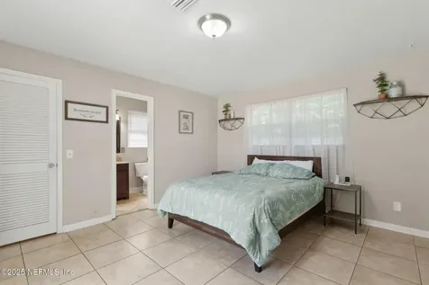 2806 Annette Circle Jacksonville FL 32216