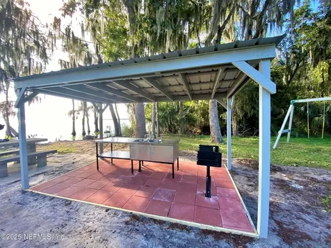 806 Paradise Boulevard Georgetown FL 32139