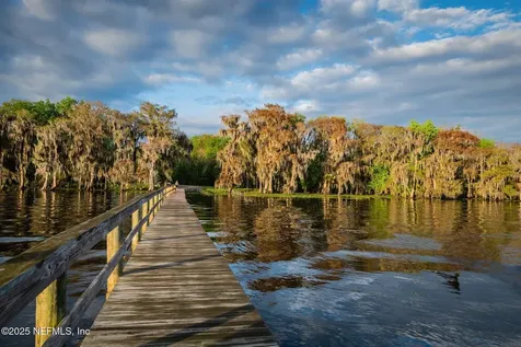 806 Paradise Boulevard Georgetown FL 32139