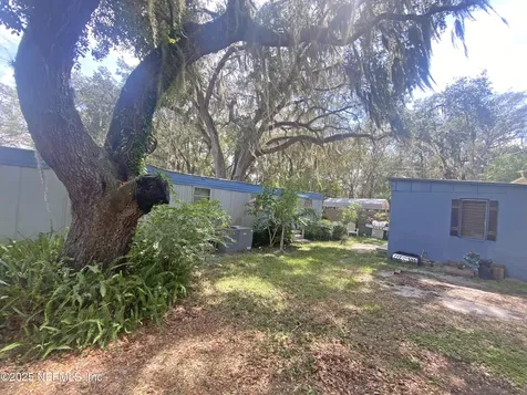 148 Swan Lake Drive Melrose FL 32666