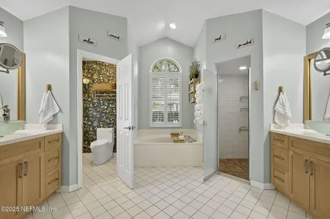 4562 Princess Labeth Court Jacksonville FL 32258