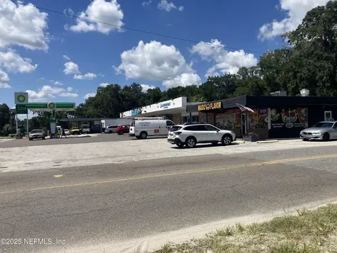 206 S Oakridge Avenue Green Cove Springs FL 32043