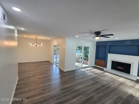 8339 Lawfin Street S Jacksonville FL 32211