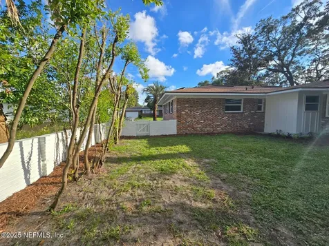 8339 Lawfin Street S Jacksonville FL 32211