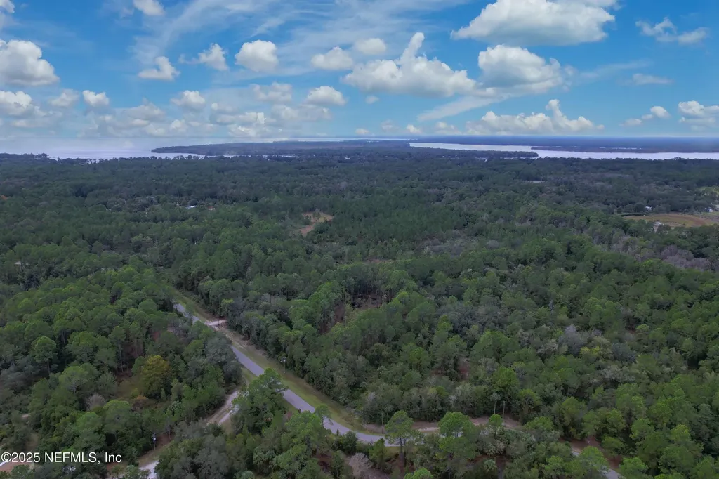 139 Lakeway Drive Georgetown FL 32139