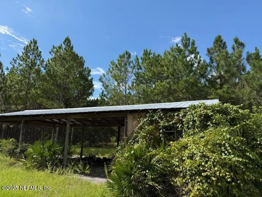 139 Lakeway Drive Georgetown FL 32139