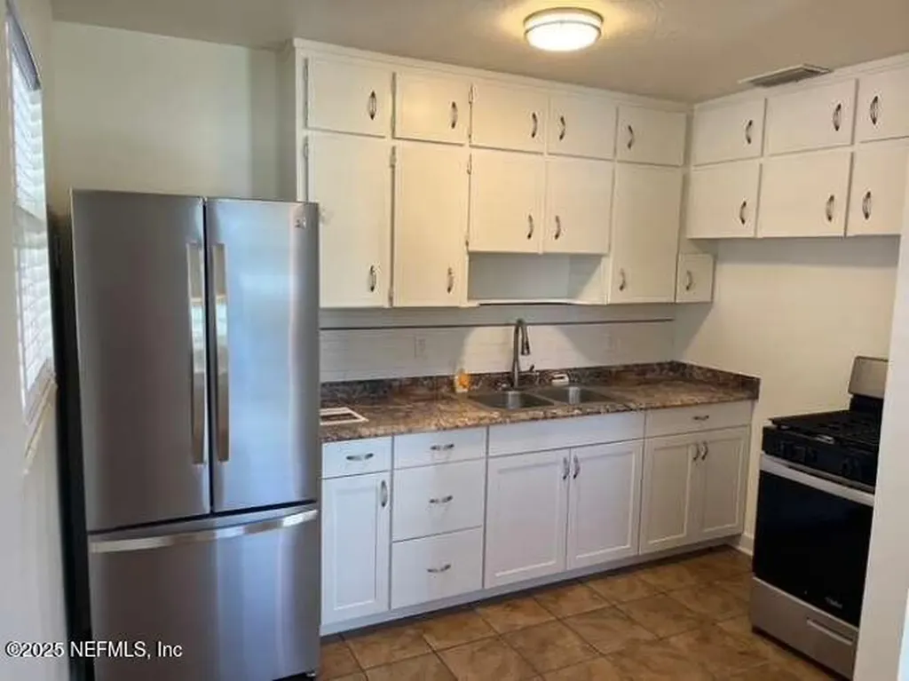 477 Sailfish Drive E Atlantic Beach FL 32233