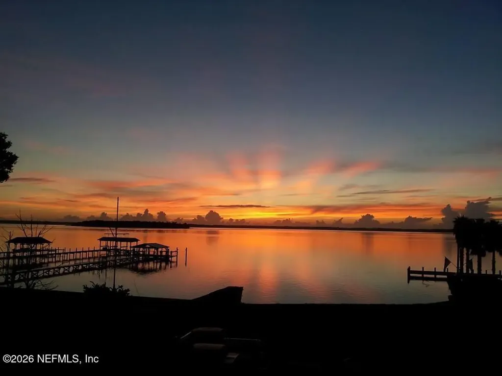 10 Central Avenue Crescent City FL 32112