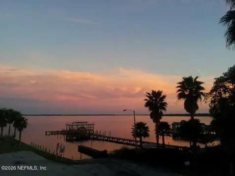 10 Central Avenue Crescent City FL 32112