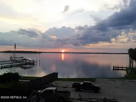 10 Central Avenue Crescent City FL 32112