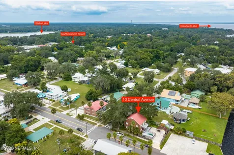 10 Central Avenue Crescent City FL 32112