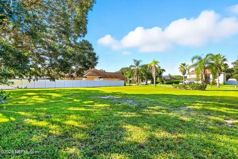 256 Village Green Avenue St. Johns FL 32259