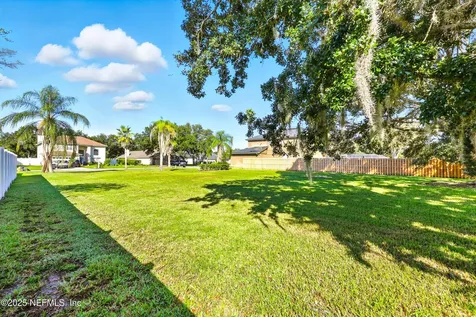 256 Village Green Avenue St. Johns FL 32259