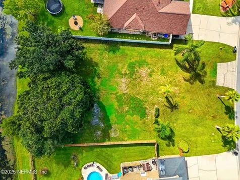 256 Village Green Avenue St. Johns FL 32259