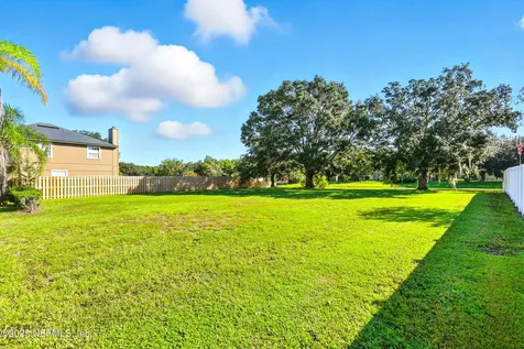 256 Village Green Avenue St. Johns FL 32259