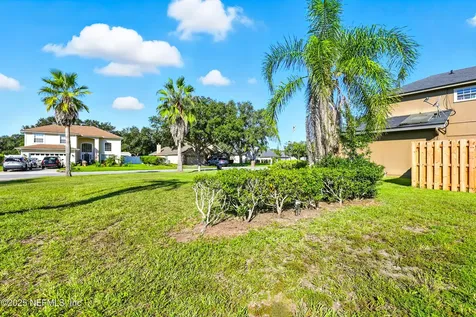 256 Village Green Avenue St. Johns FL 32259