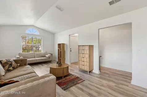 2325 Honolulu Court Jacksonville FL 32246