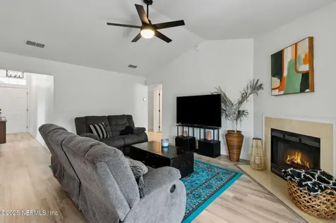2325 Honolulu Court Jacksonville FL 32246