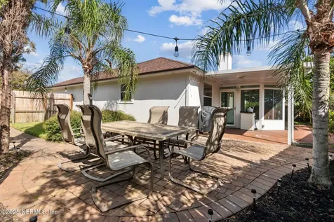 2325 Honolulu Court Jacksonville FL 32246