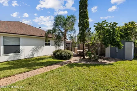 2325 Honolulu Court Jacksonville FL 32246