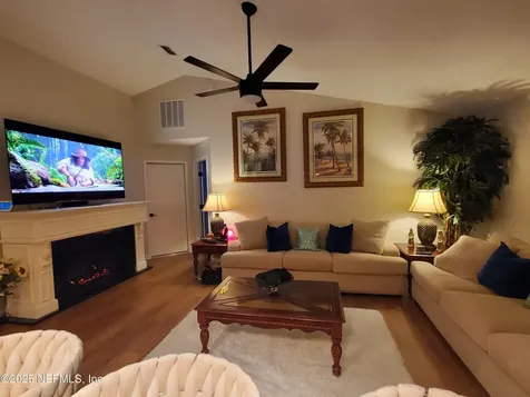 3306 Deerfield Pointe Drive Orange Park FL 32073