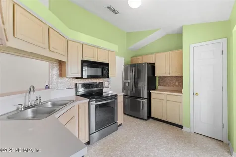 2930 Russell Oaks Drive Green Cove Springs FL 32043